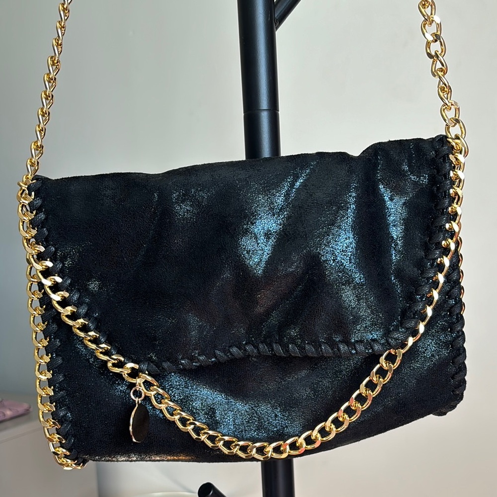 Elegant Black Chain Shoulder Bag